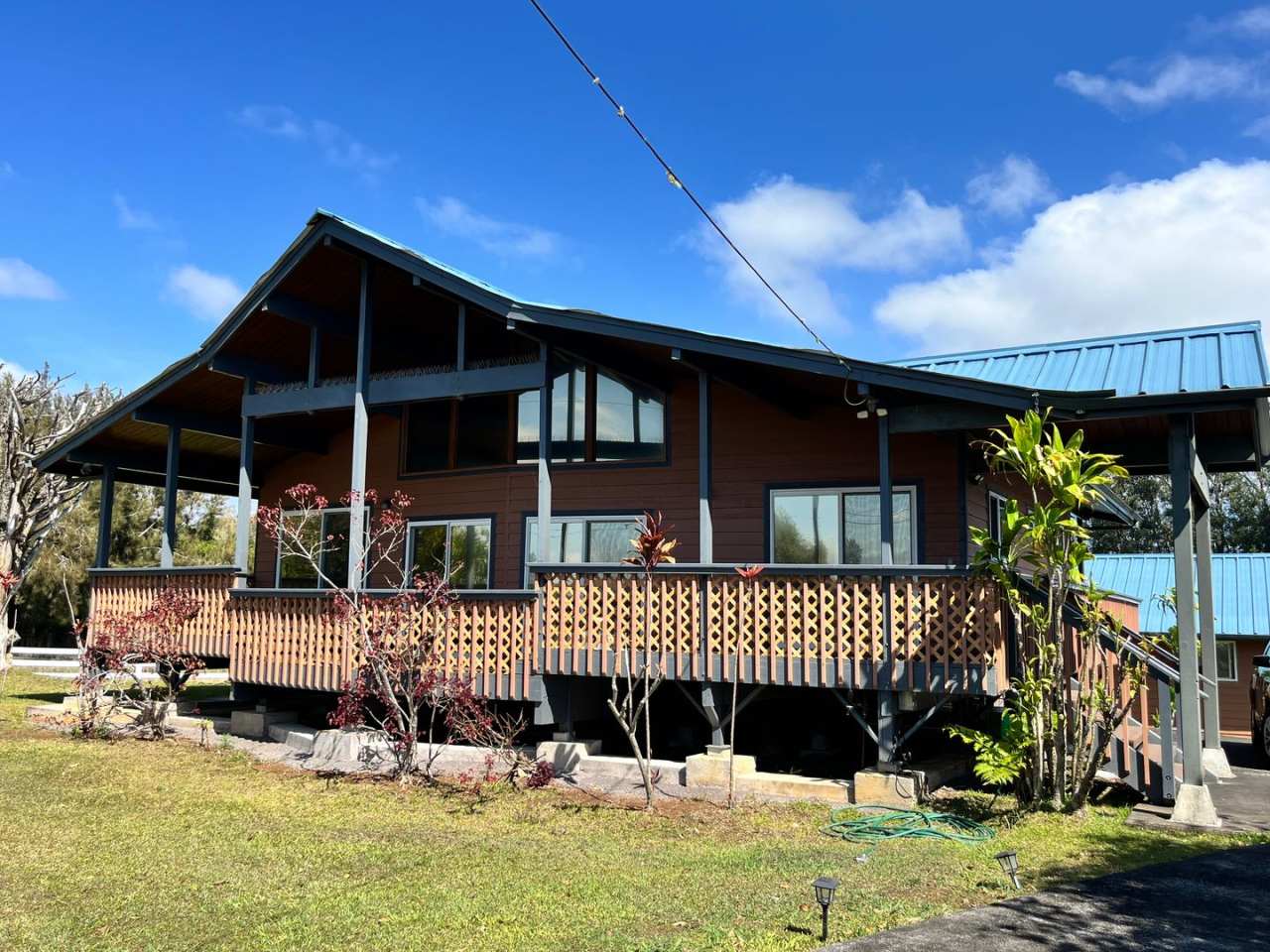 Charming 3-Bedroom, 2-Bath Ranch on 5 Acres – Waimea Living at Its Best