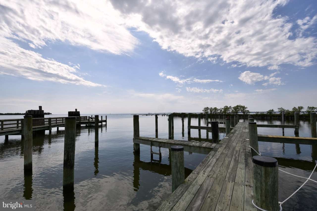 10493 MIRACLE HOUSE Circle