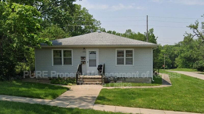 2503 SW Central Park Ave.