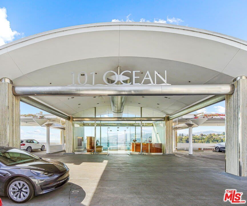 101 OCEAN AVE