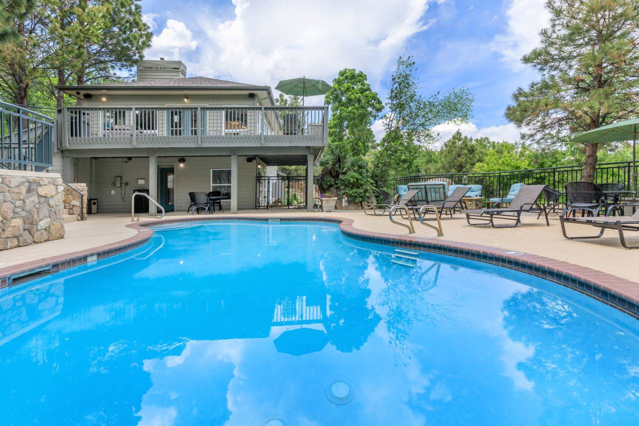 Pines at Broadmoor Bluffs
