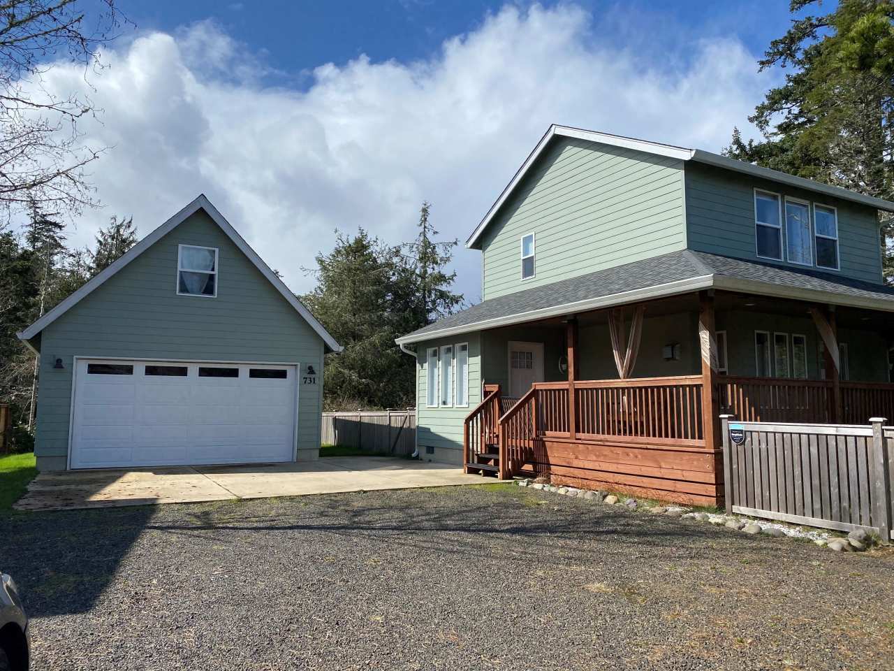 731 North Bay Avenue Southeast