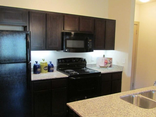 6001 SW 12th St Unit D21