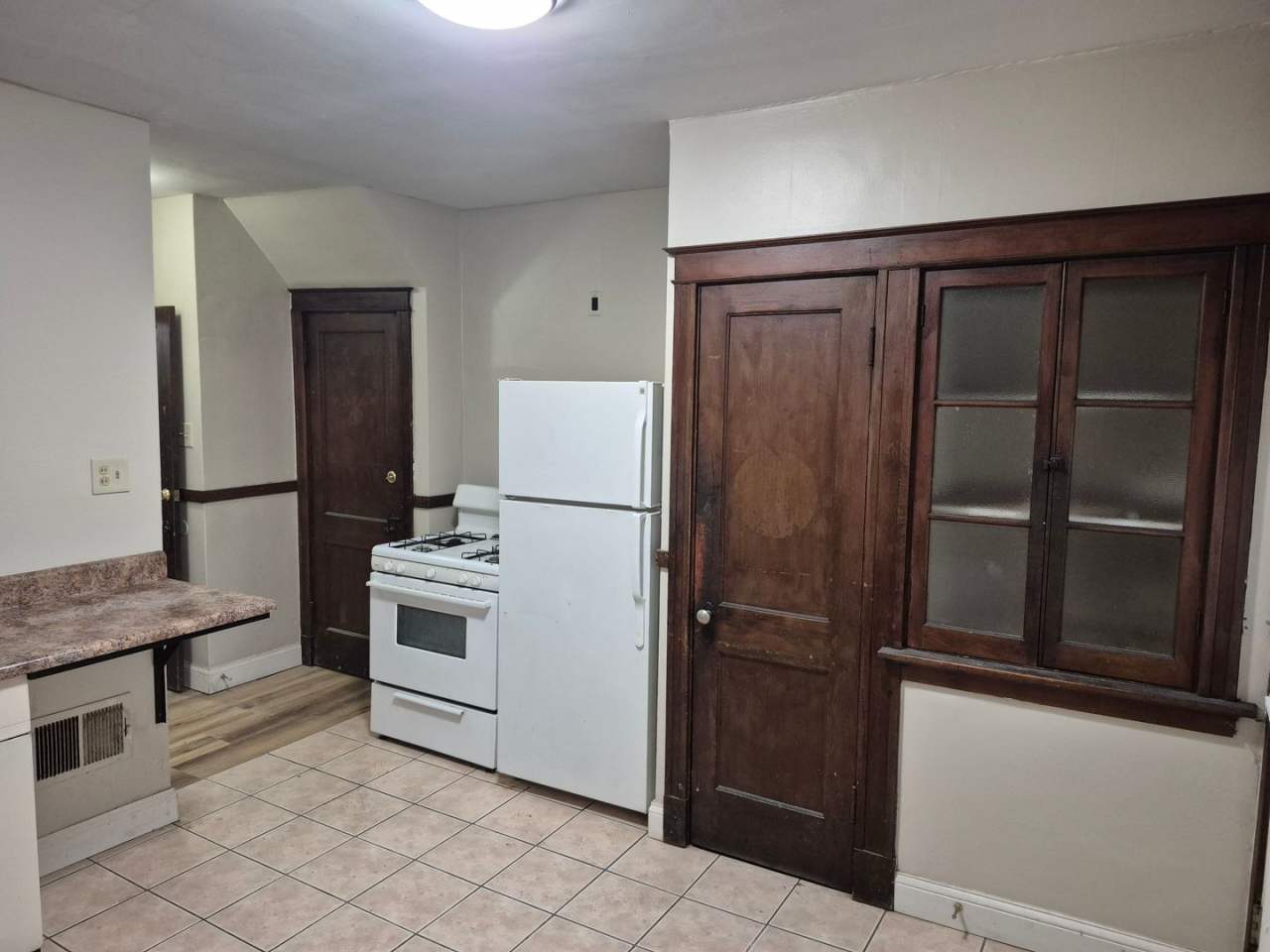 5109-09a South Broadway