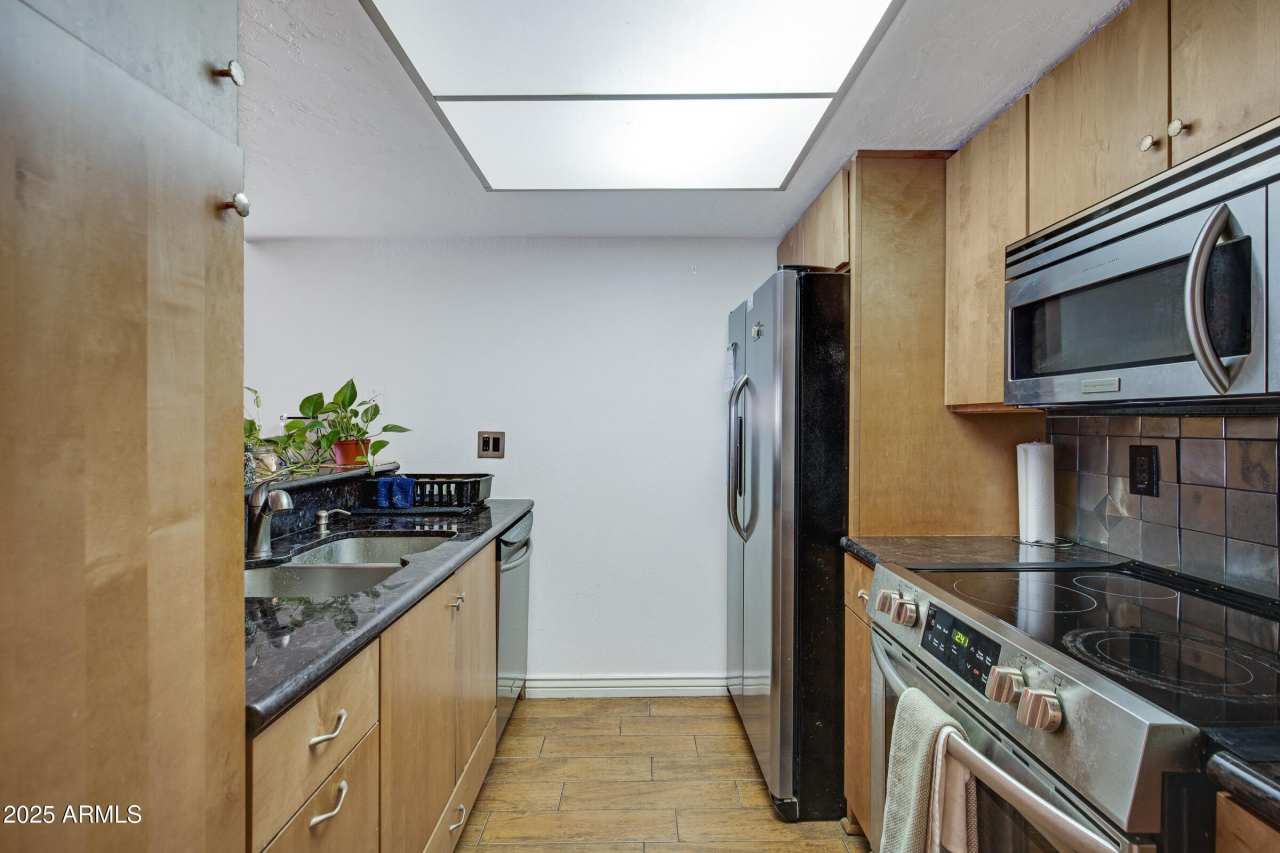 540 N MAY Street unit: 1131