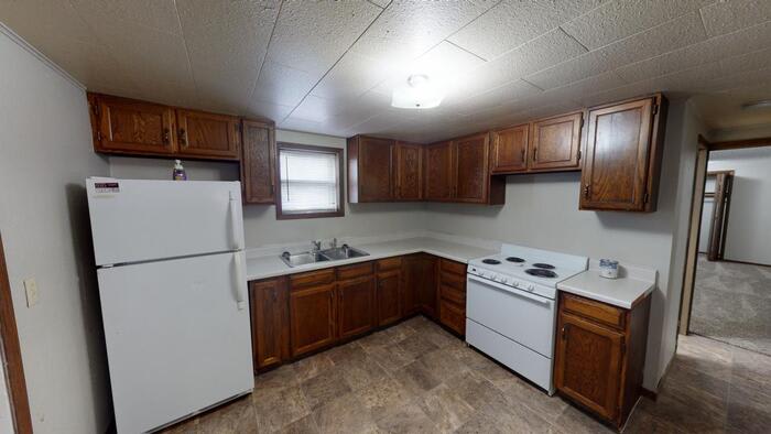 406 1/2 3rd Avenue Northeast