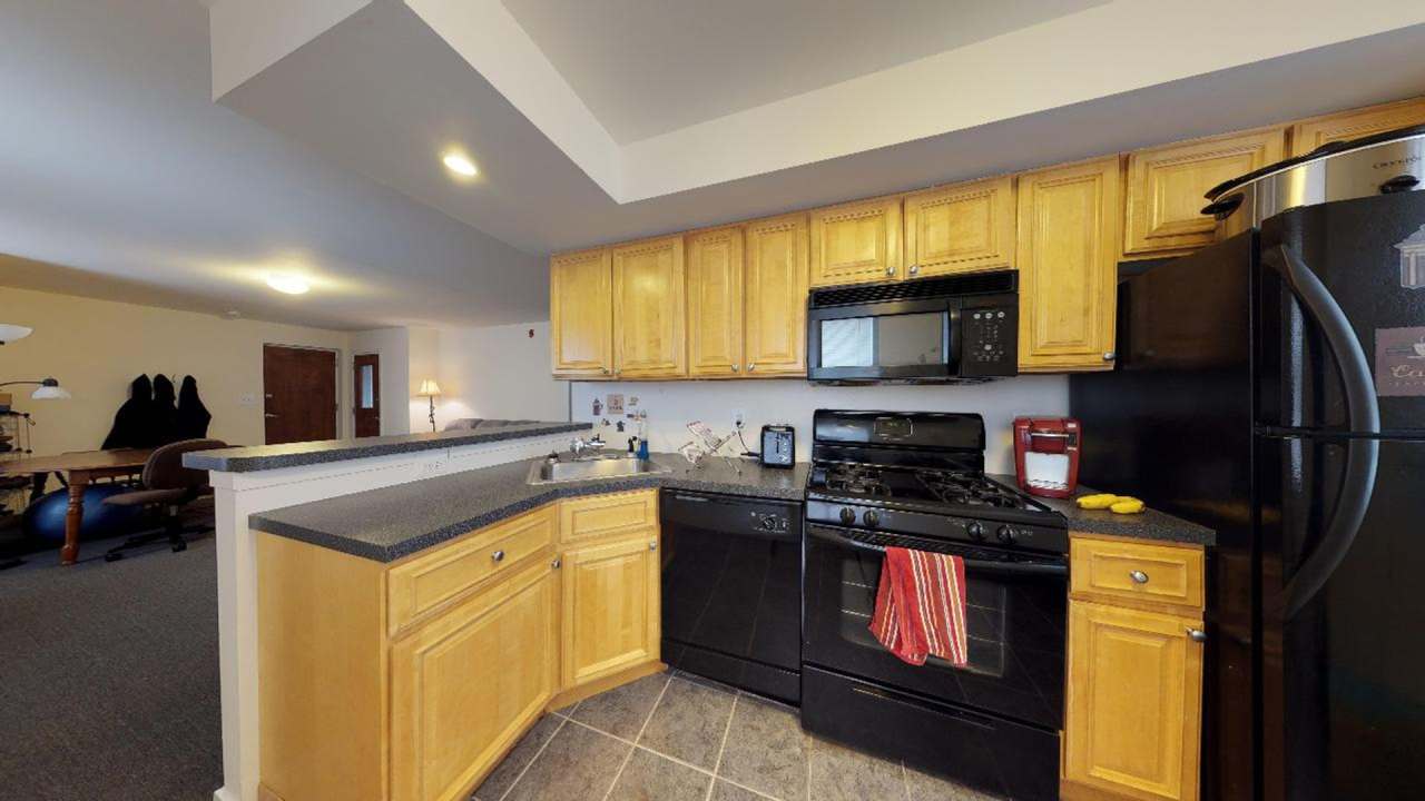 Walnut Court Apartments