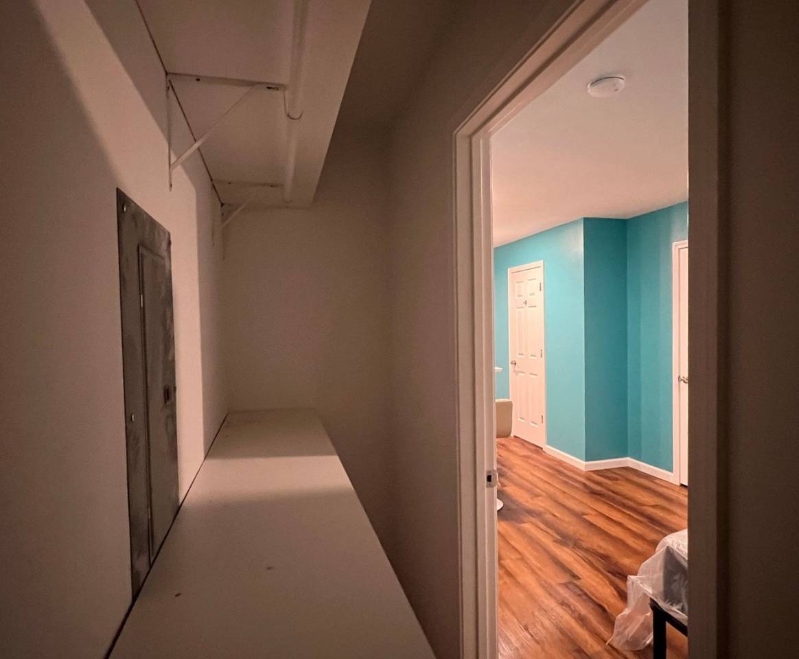 Charming 1BR House in Royal