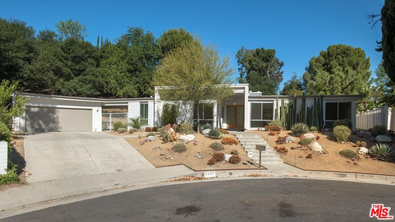 4207 Michelangelo Ave