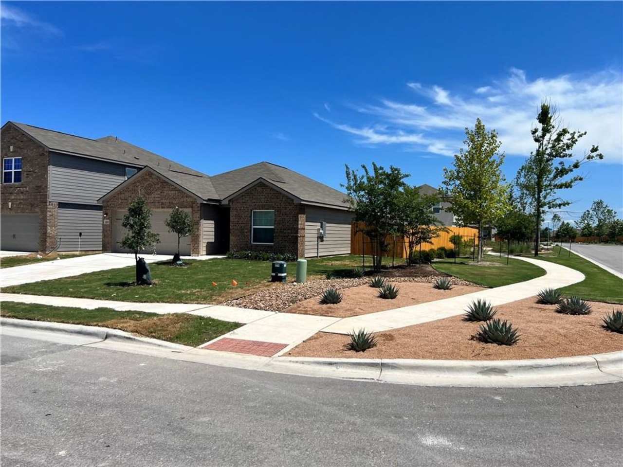 100 DUPONT PASS JARRELL TX 76537