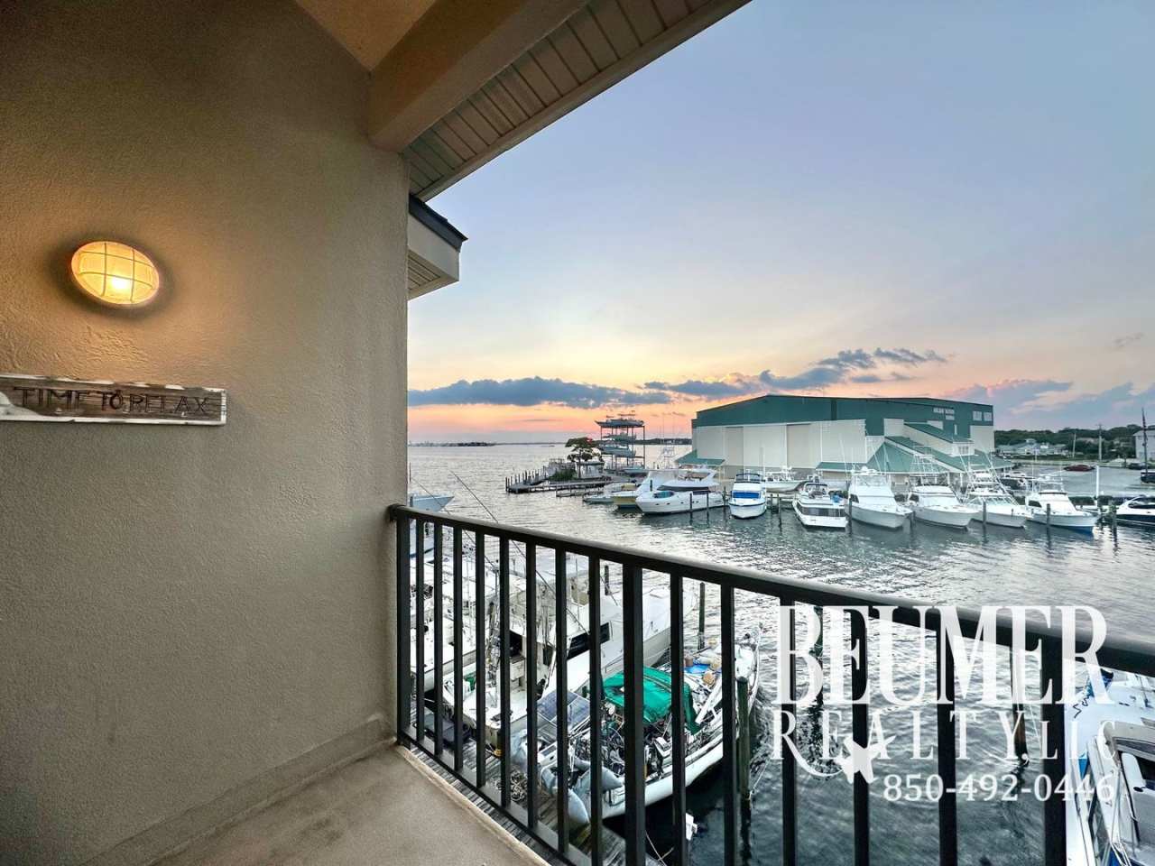 Furnished 2br/2ba Waterfront Condo