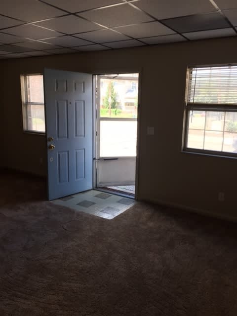 One Bedroom One Bath Apartment in Charleston