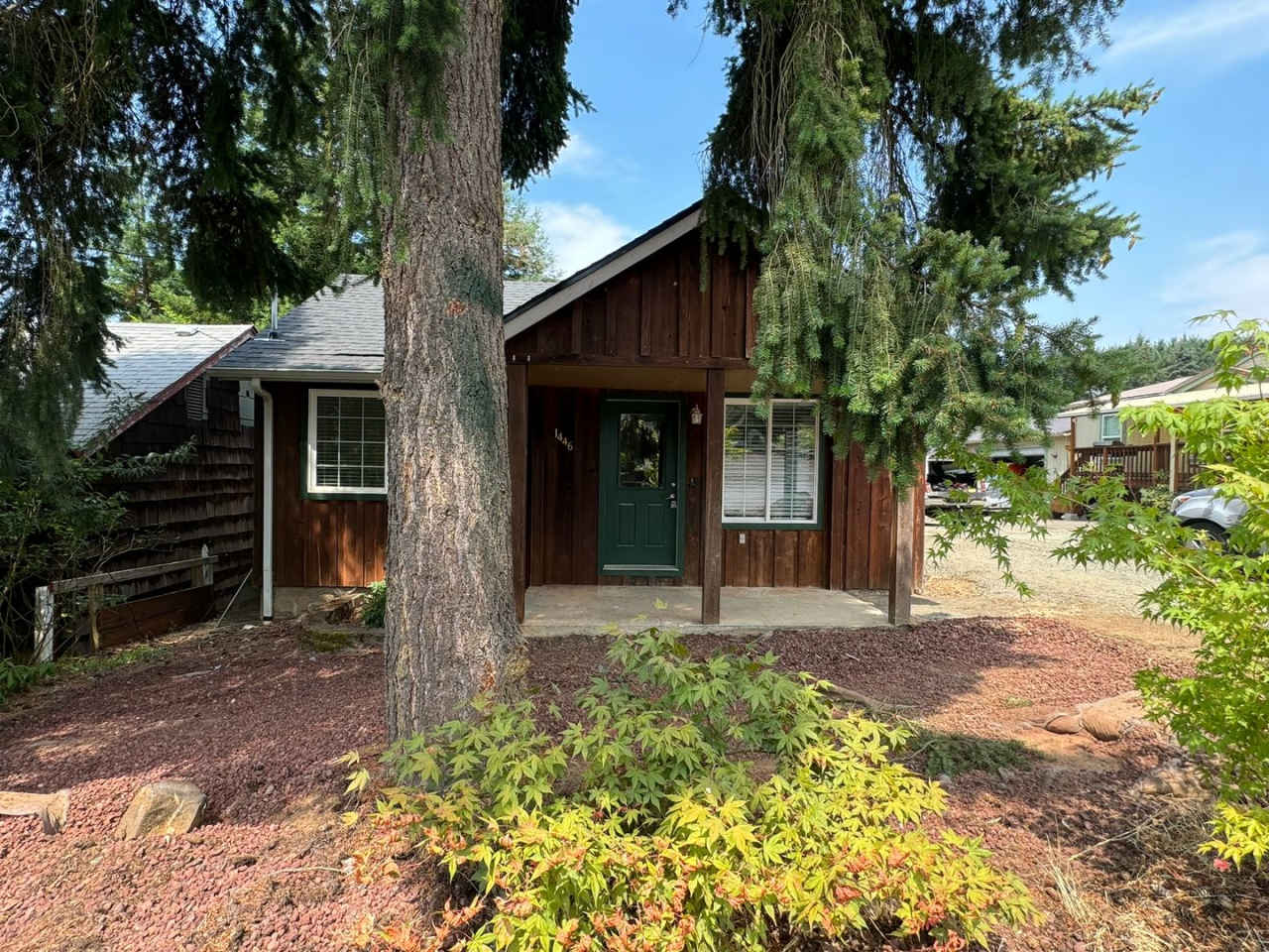 Fully Remodeled 2 bed/1 bath home in Cottage Grove