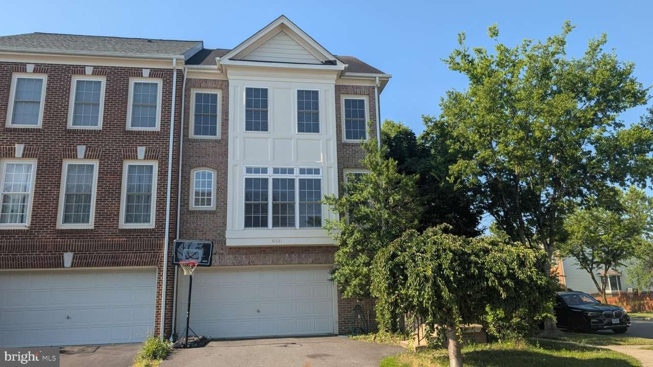 42681 ROLLING ROCK SQUARE