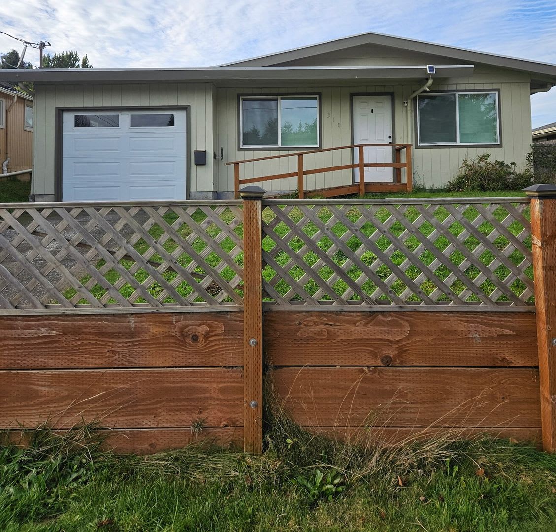 Charming 3 Bedroom, 1 Bath home with 1-car garage.