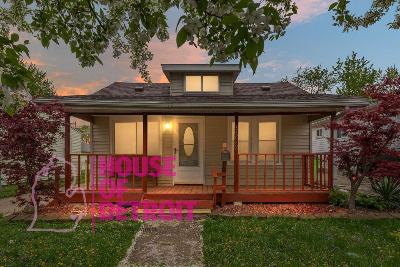 2 BEDROOM | 1 BATH | FREE PRE SCREEN