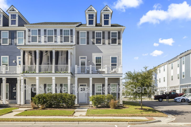 9573 21st Bay Street