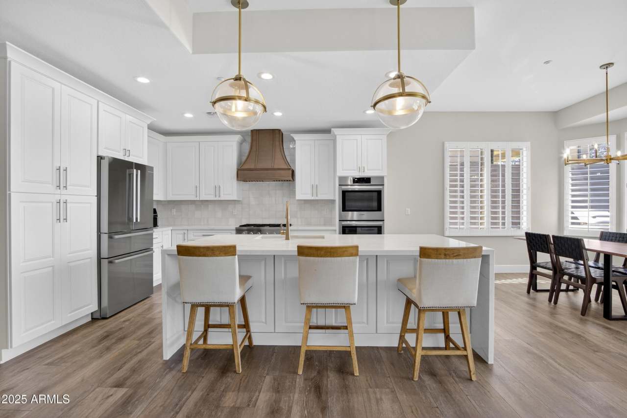 10587 E SHEENA Drive