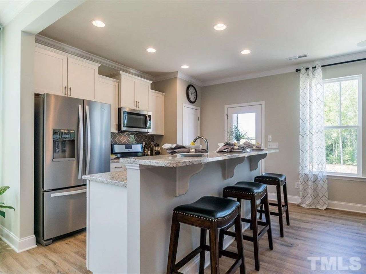 Room in 3 Bedroom Home at Scholar Dr