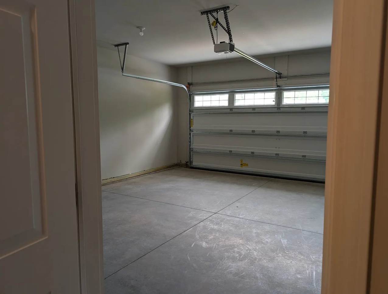 Room in 5 Bedroom Home at Reeves St