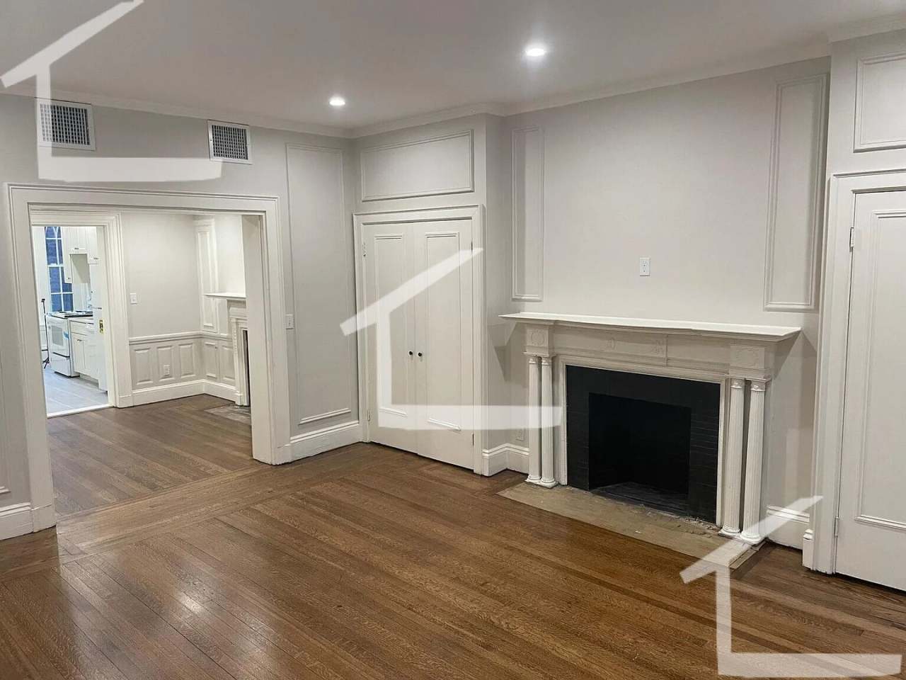 HOT BROOKLINE LISTING!!!!!