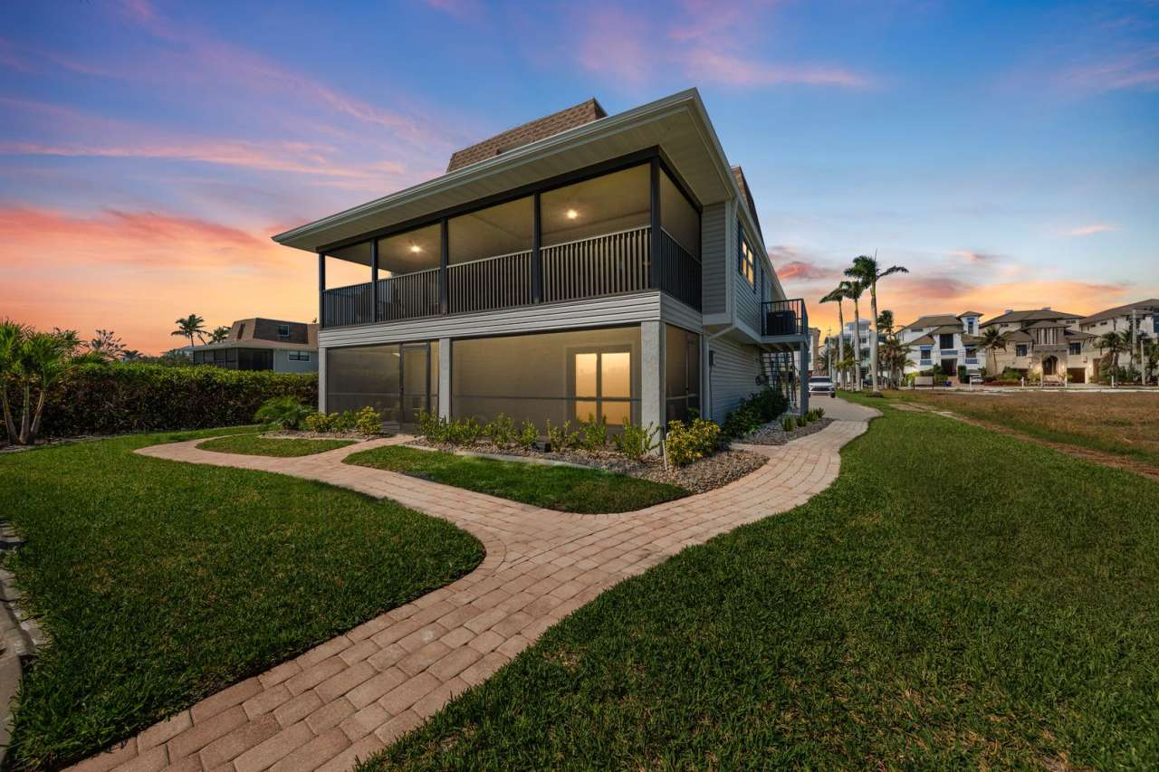 Seasonal Rental in Palm Bay Estates