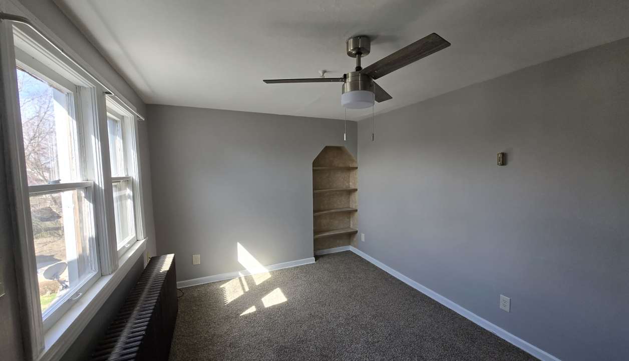 53 1/2 Beechwood Drive