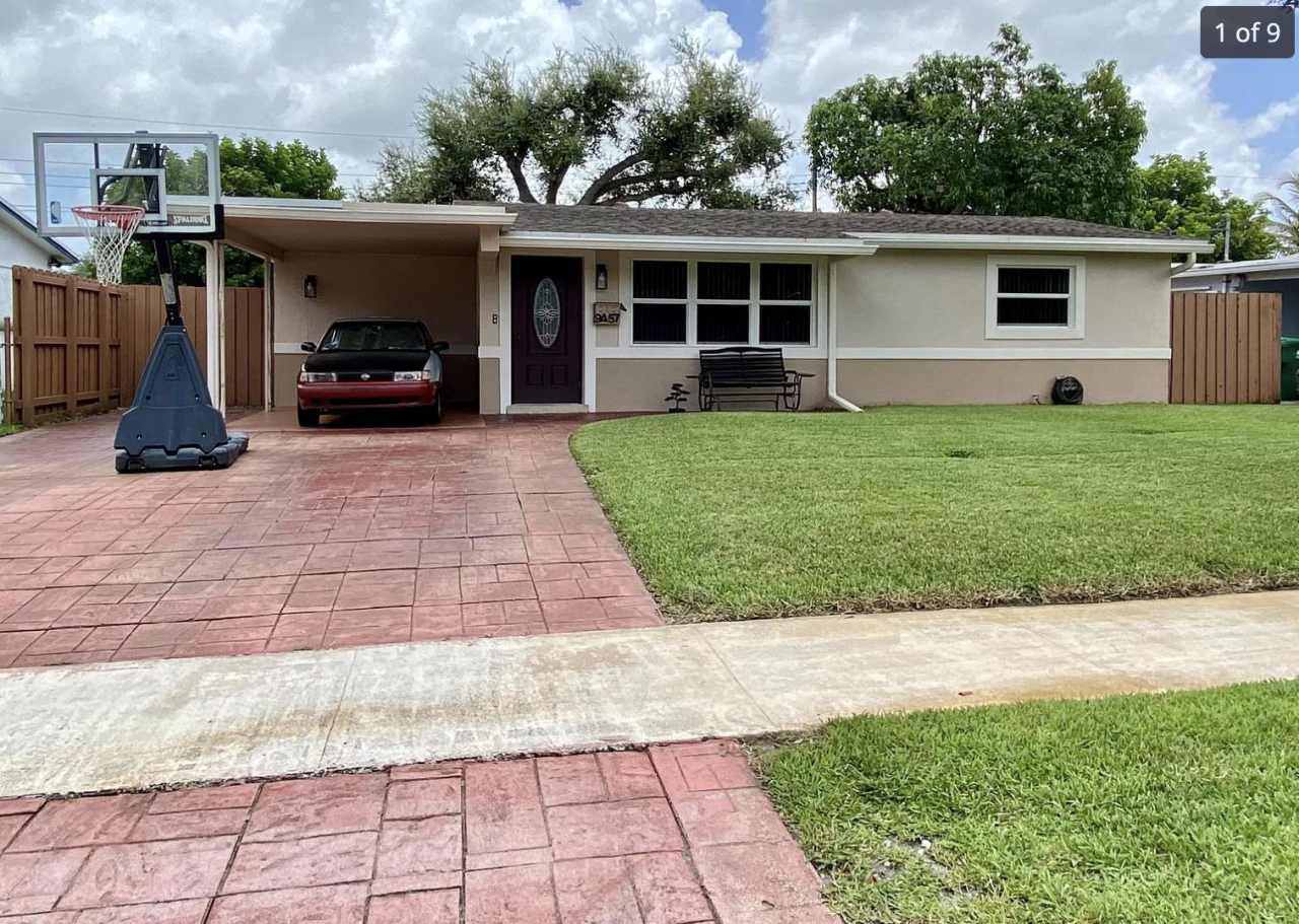 9457 Southwest 51st Place