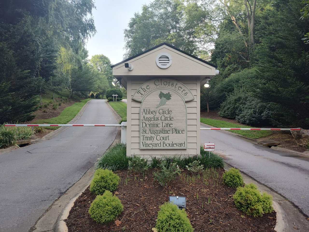 Charming 2BR Condo in Asheville