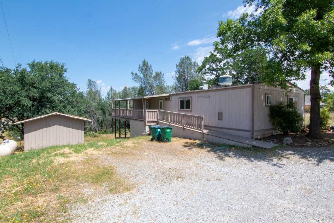 Spacious Manufactured Home!