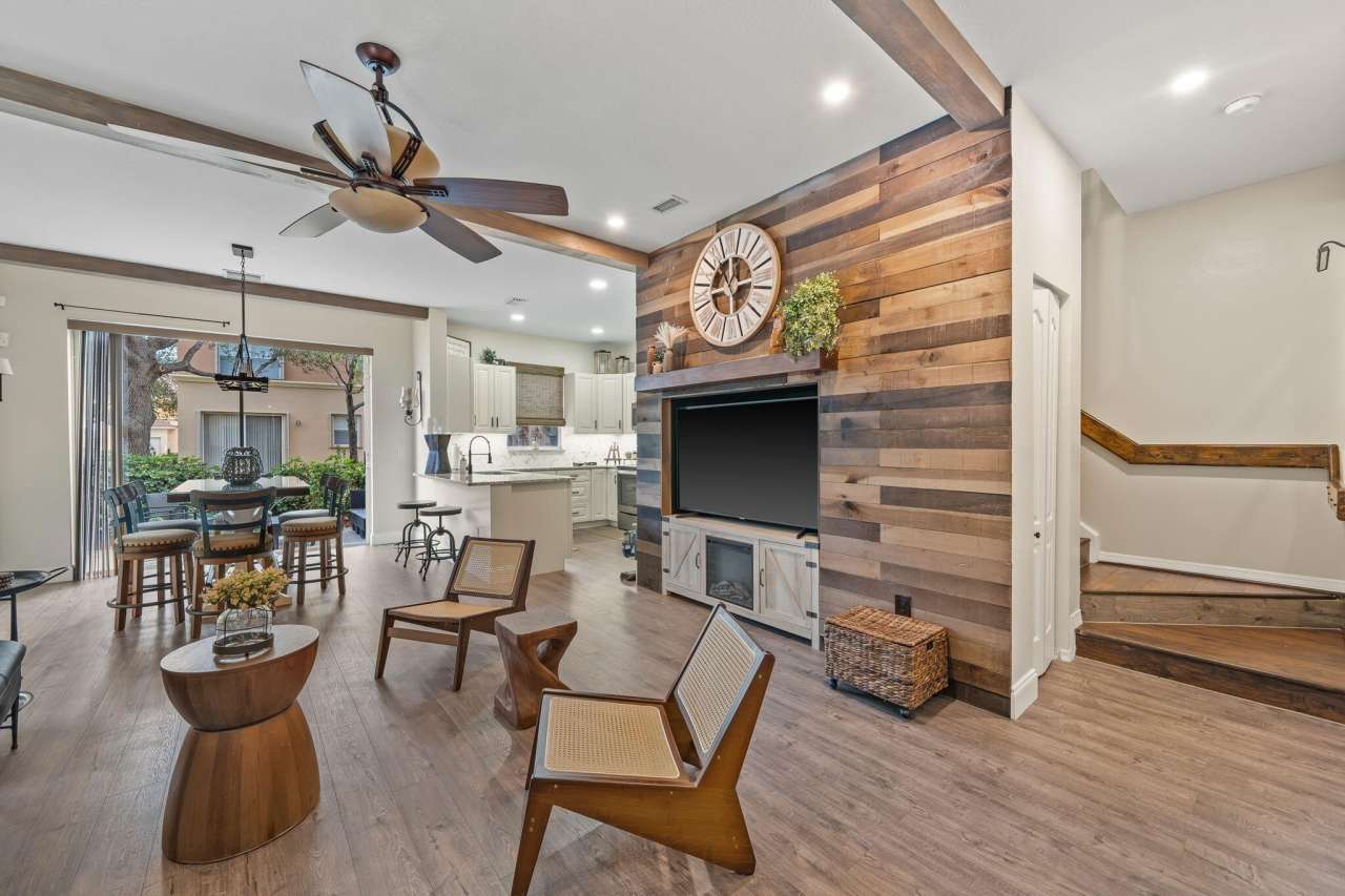 123 Wakulla Springs Way