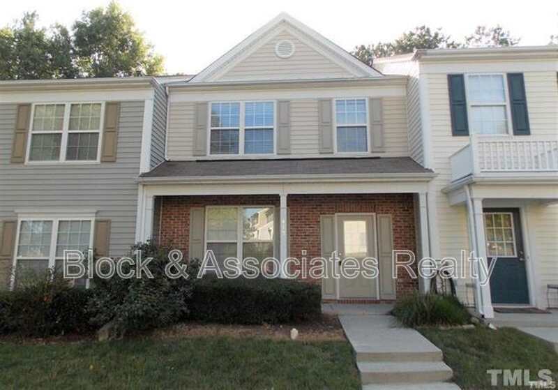 412 Canyon Lake Circle