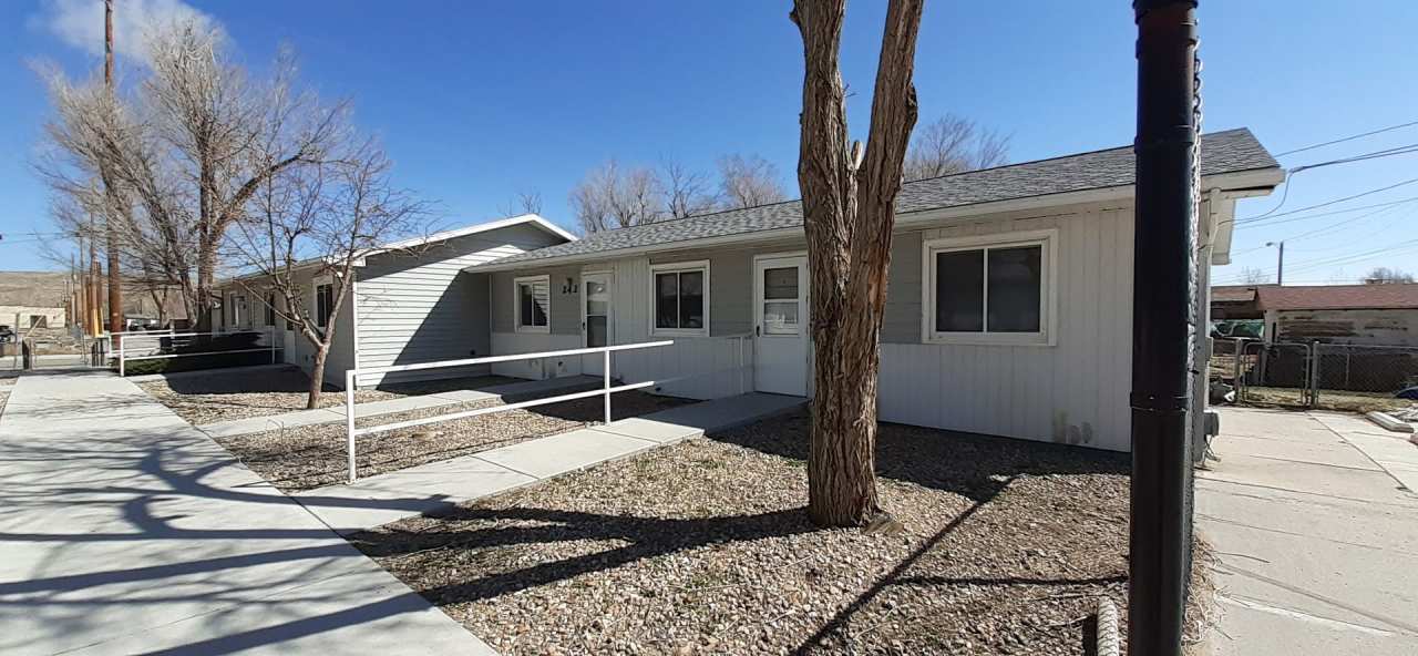 Spacious Studio Apartment, 1- Bath in a Duplex. Laundry Connections. Heat/Water Included (allowance)