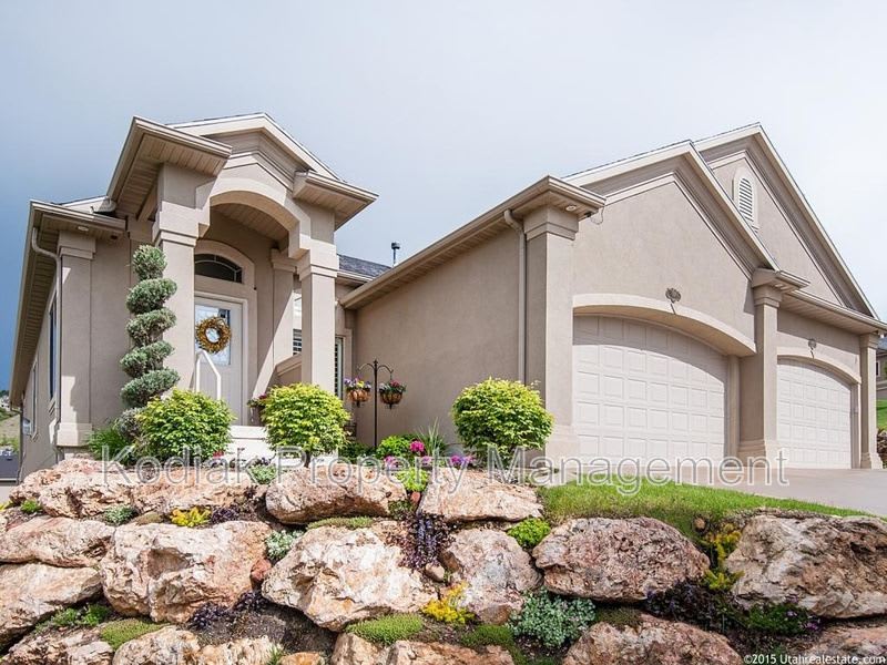 637 S Edgewood Drive