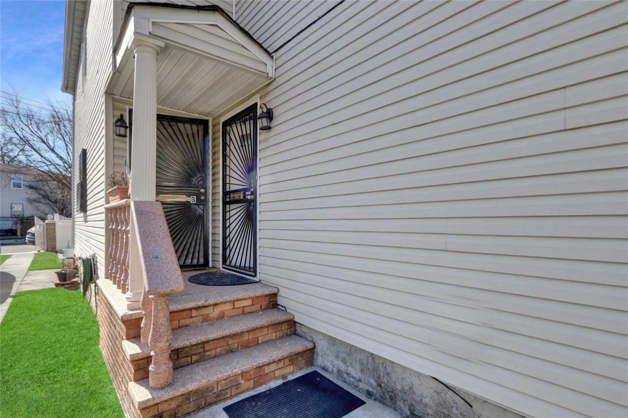 111-66 166th street 166th Street Jamaica, NY 11433