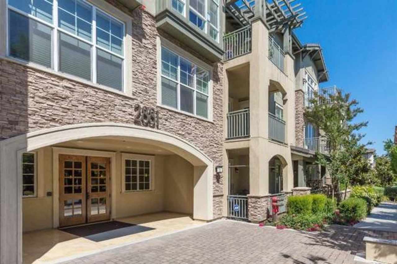Condo in Willow Glen Place