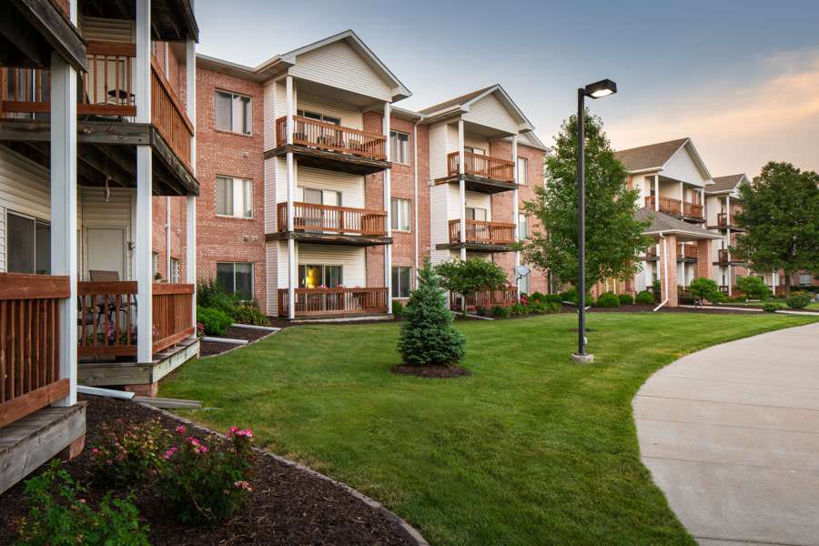 Holmes Lake by Broadmoor