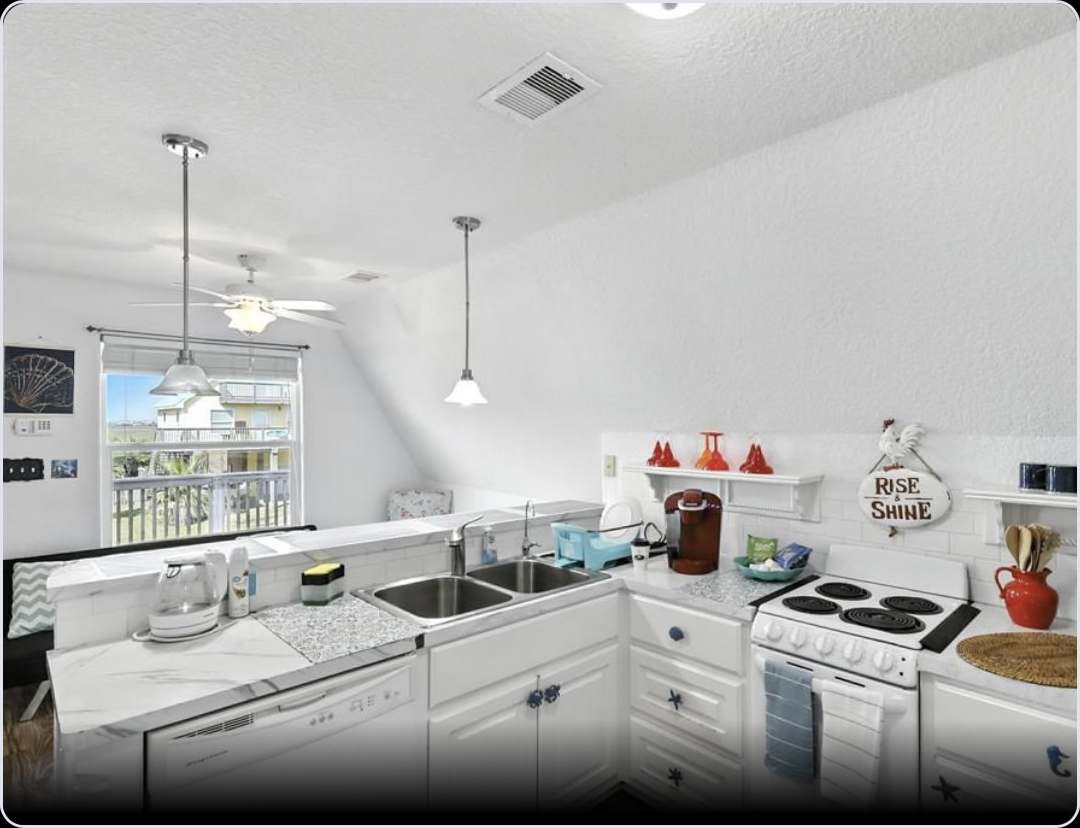 222 Sandpebble Place