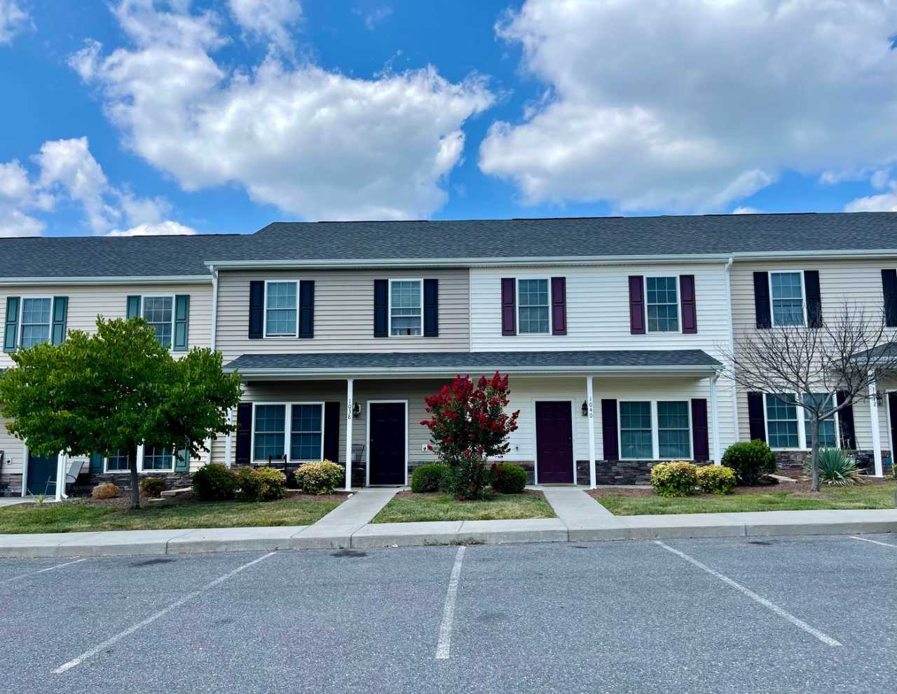 3 Bedroom, 2.5 Bath Two Level Townhouse
