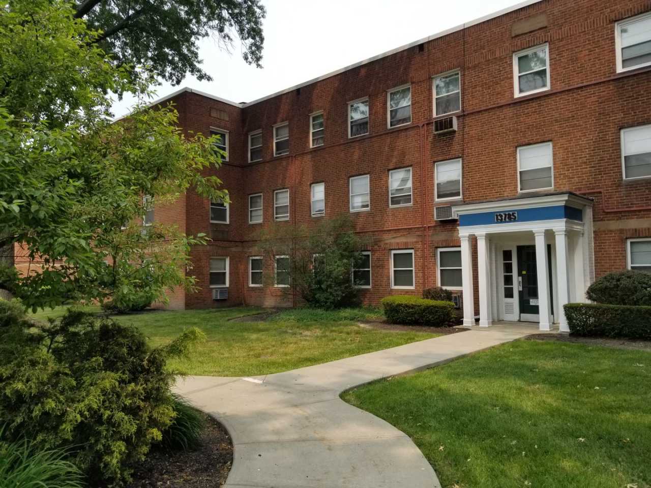 2 bedroom Mayflower Condo for Rent