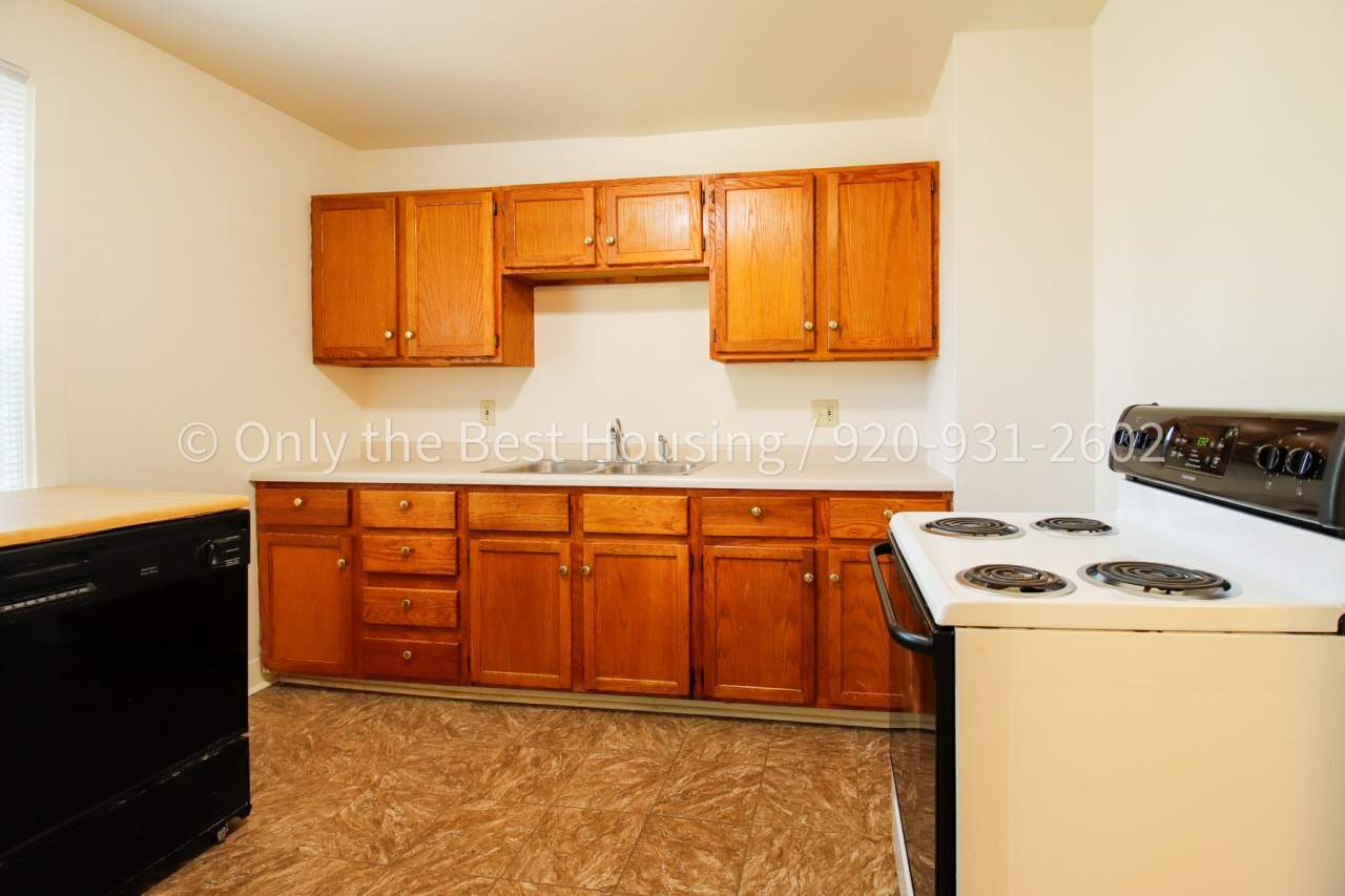 1328 Reed Avenue - B