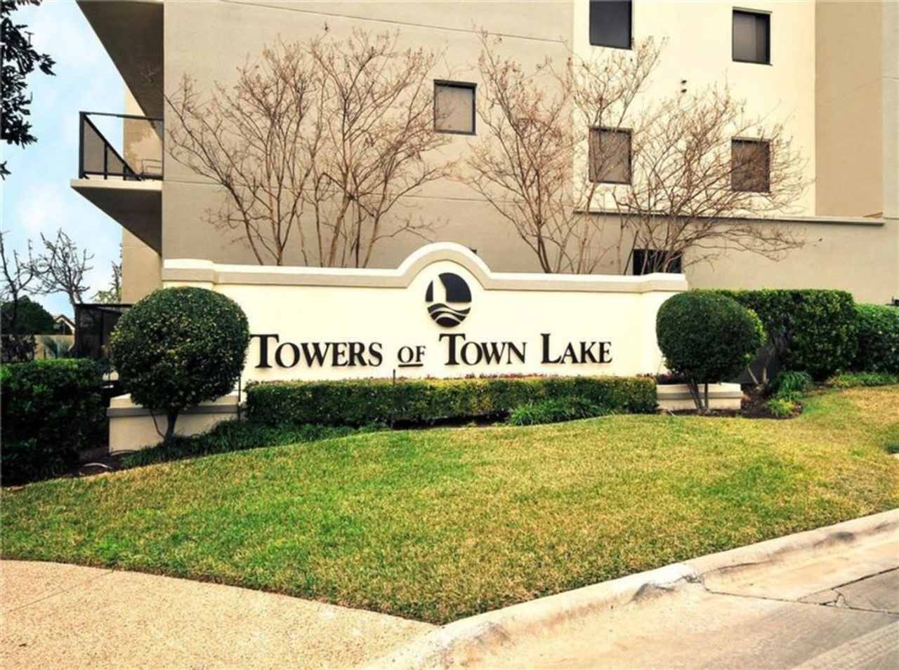 10th Floor Condo with Downtown View!