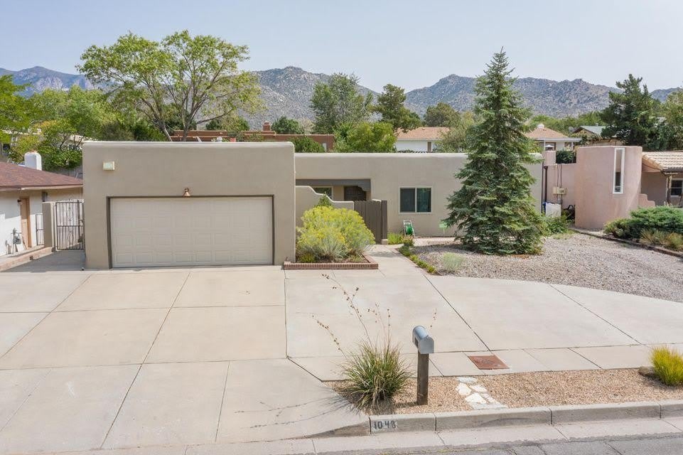 1048 Monte Largo Drive NE