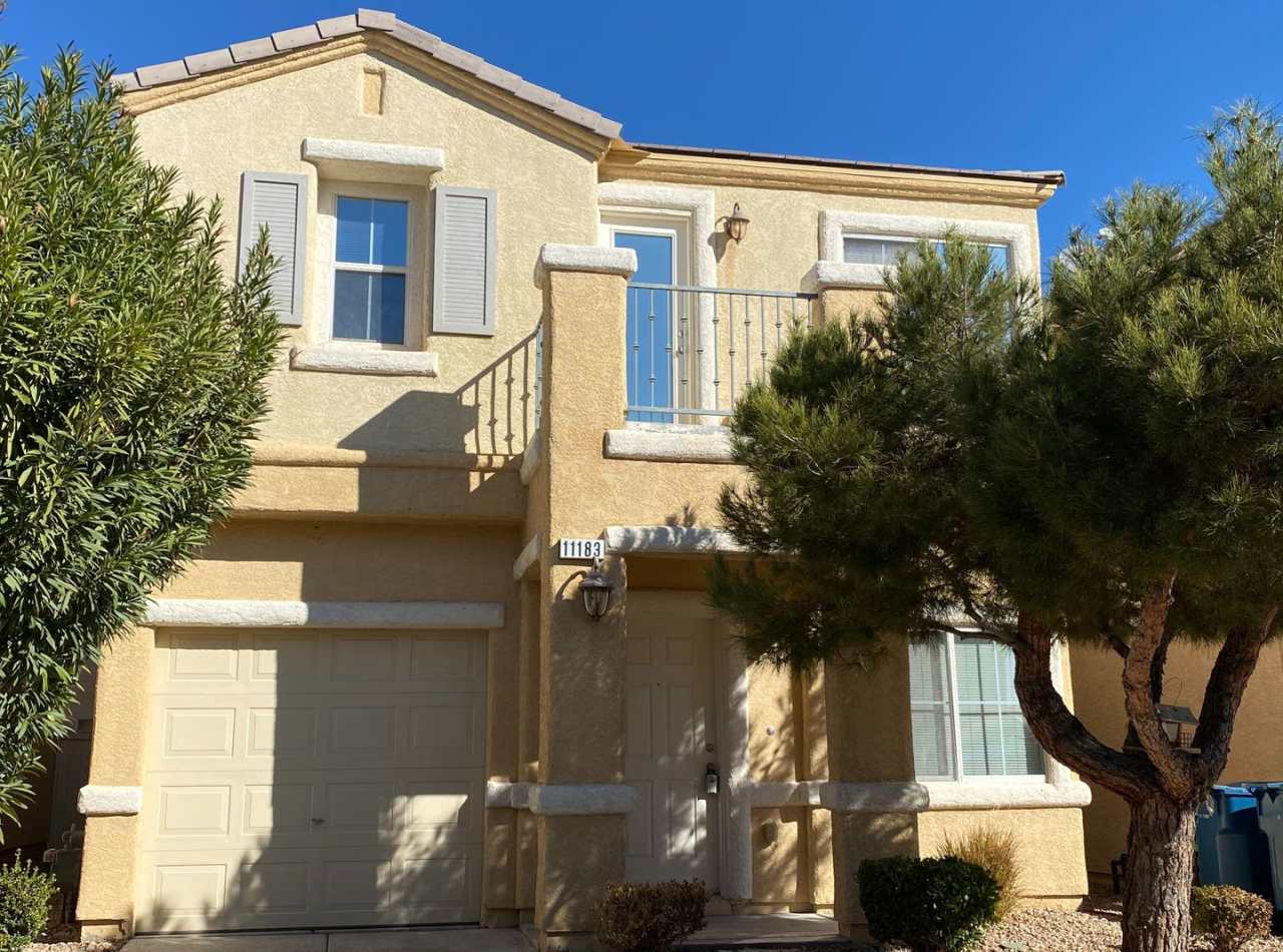 2 Story 2 brm 2 1/2 bath 1 car garage home