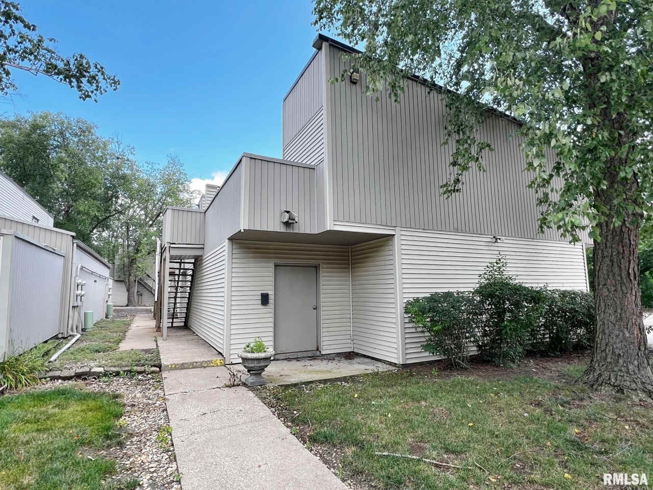 6809 N FROSTWOOD Parkway unit: A43