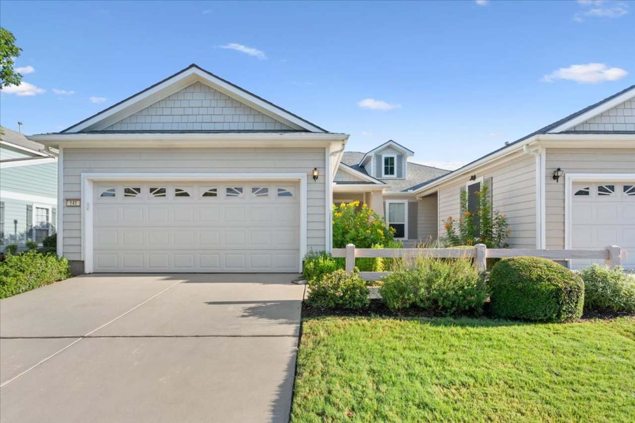 141 Dickens Cir-Unfurnished Sun City Rental Home Available Now