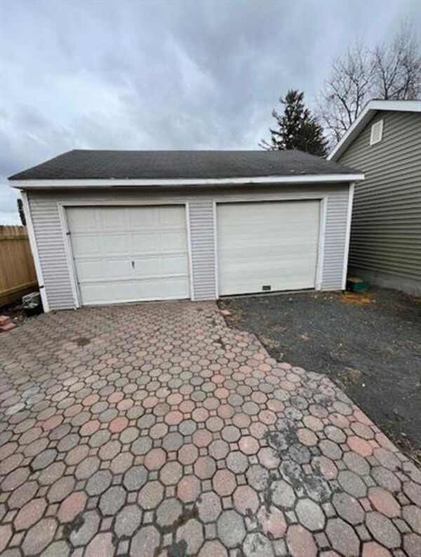 49 Chestnut Street - Garage #1