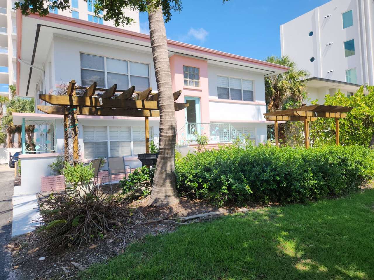 565 Golden Gate Point Unit 1, Sarasota, FL 34236