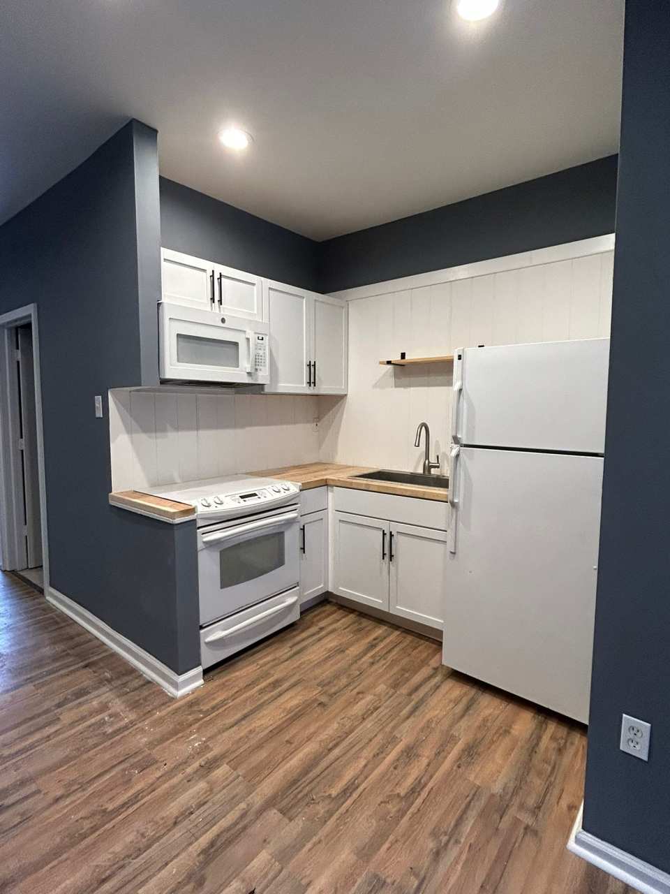 2221 North Chadwick Street