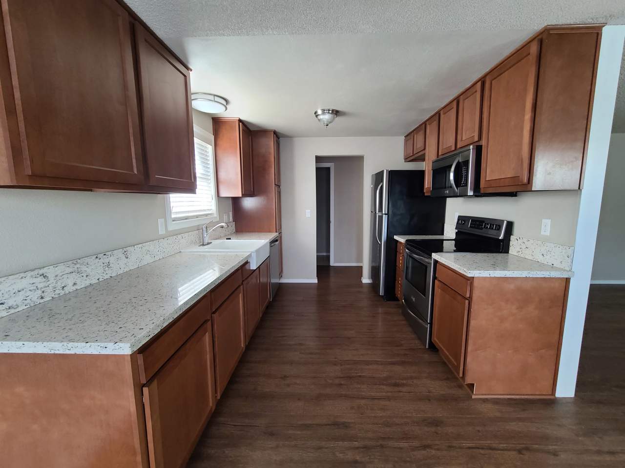 22630 Ne Schuyler St